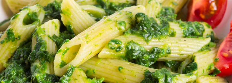 Penne Pasta with Spinach and Garlic Recipe